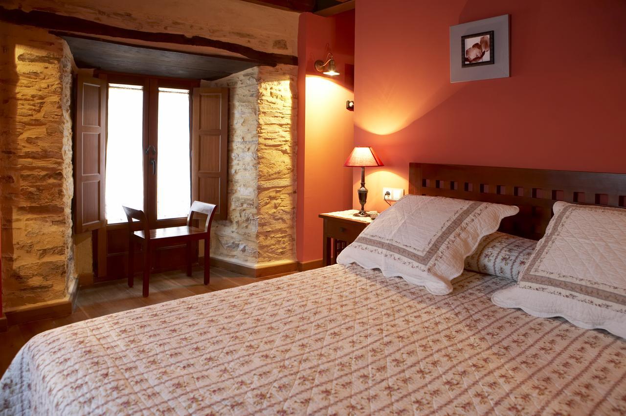 Hotel Rural Casona Trabadelo Vegadeo Esterno foto